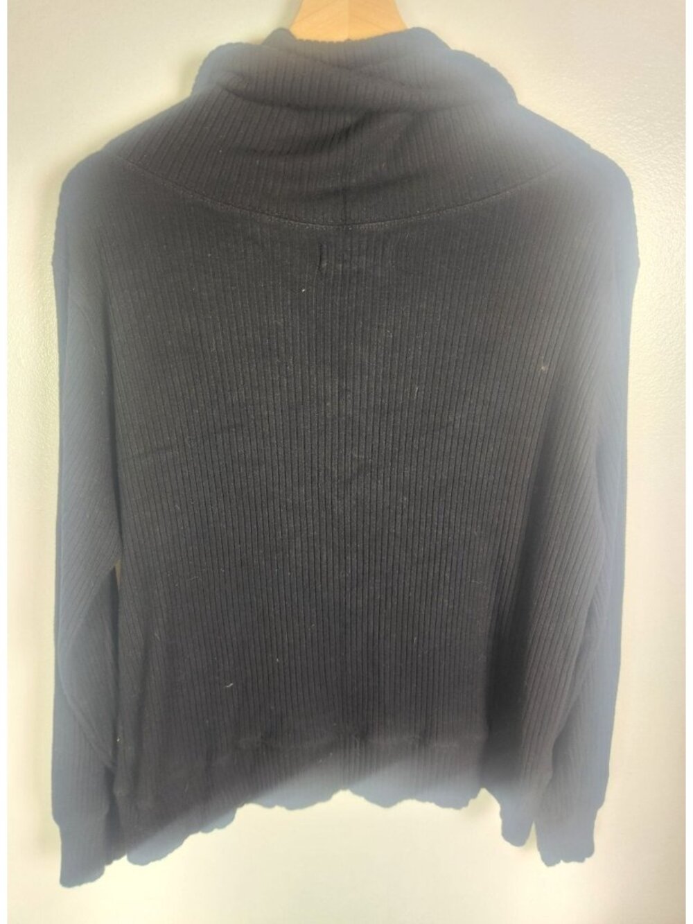 Velvet By Graham & Spencer Women's Sz. L Black Mock Neck Ribbed Sweater - Picture 5 of 5